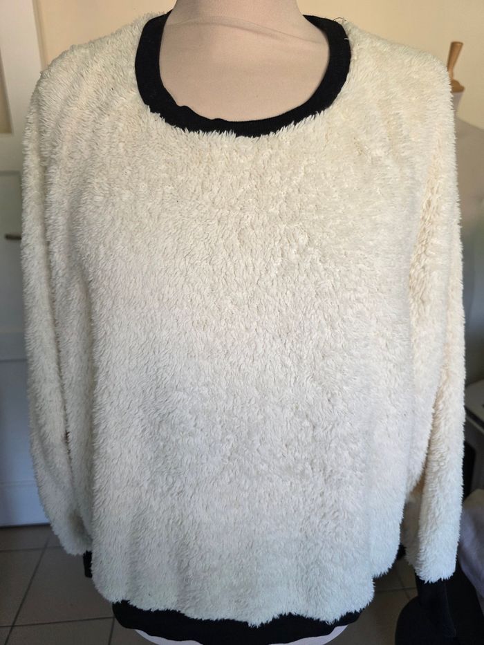 Pull pilou blanc - photo numéro 2