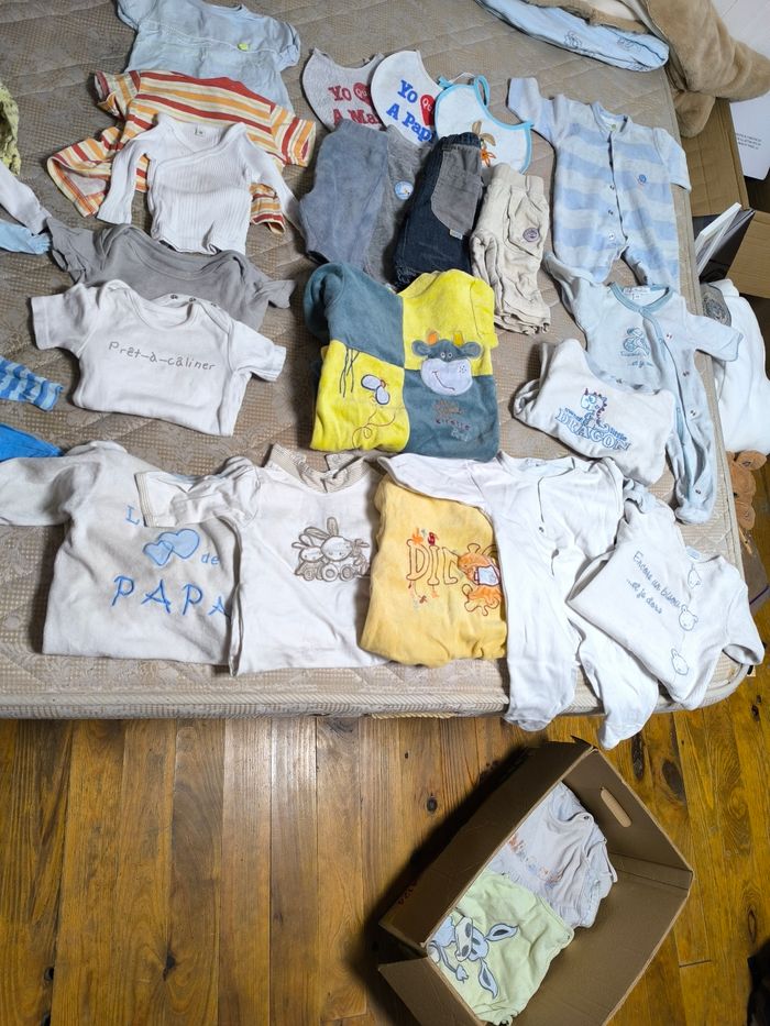 Vêtements bébé - photo numéro 2