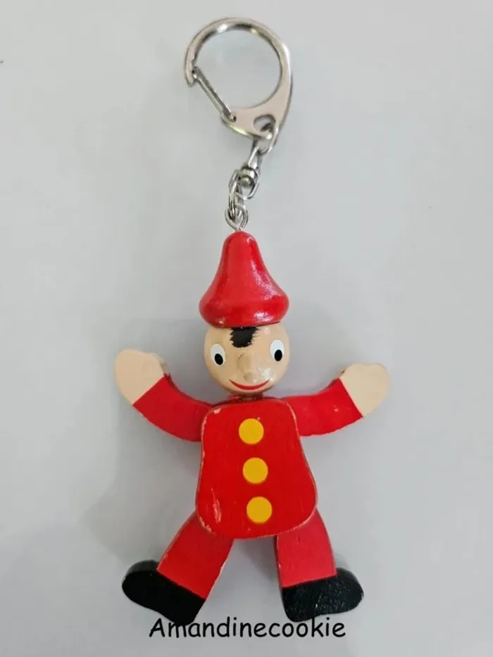 Porte-clé Pinocchio articulé en bois