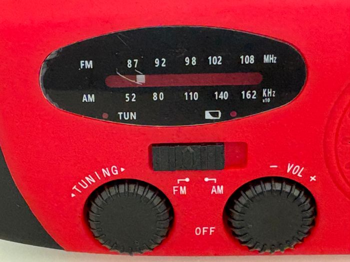 Radio multifonction d’urgence Tout-en-un – Parfaite pour l’été - photo numéro 8