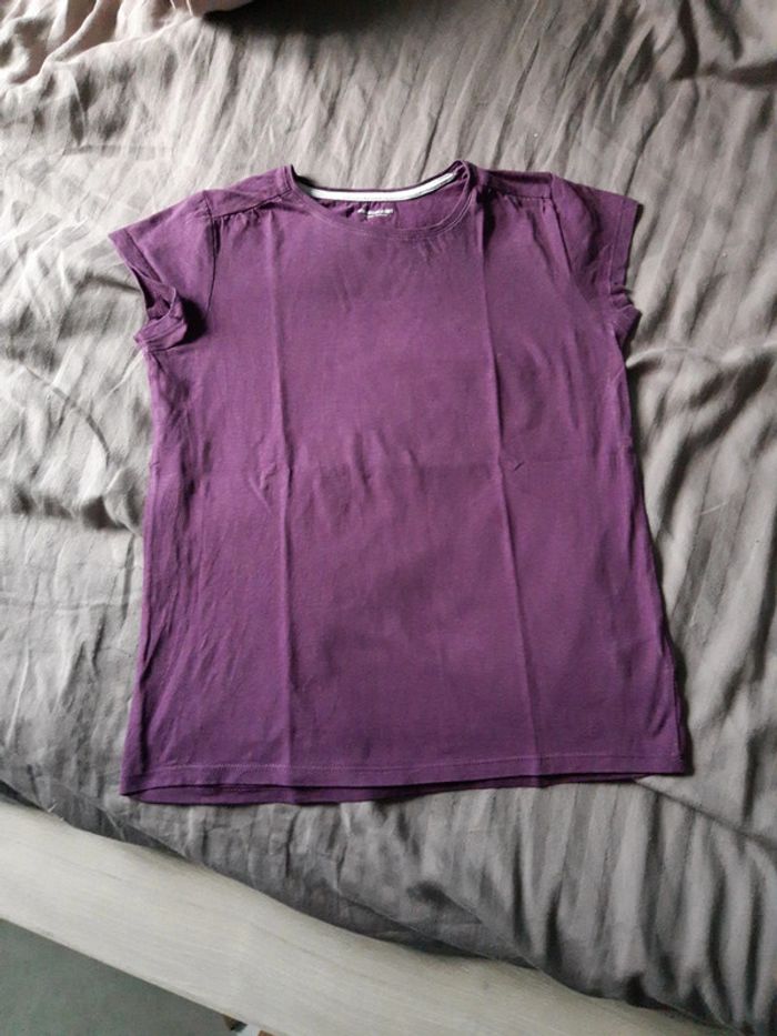 Tee-shirt violet 12 ans