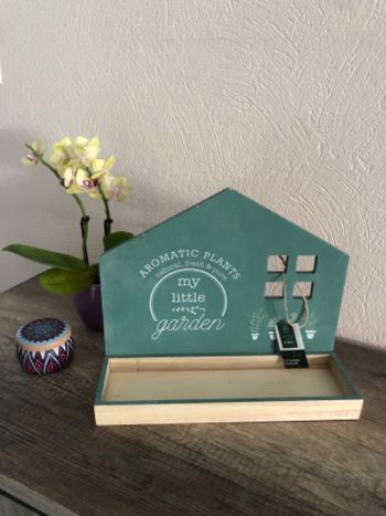 Petite étagère à poser ou à fixer