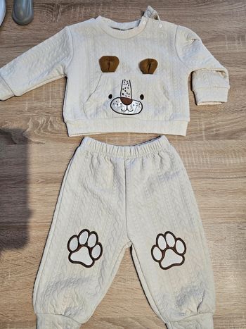 Ensemble bébé 6/9 mois