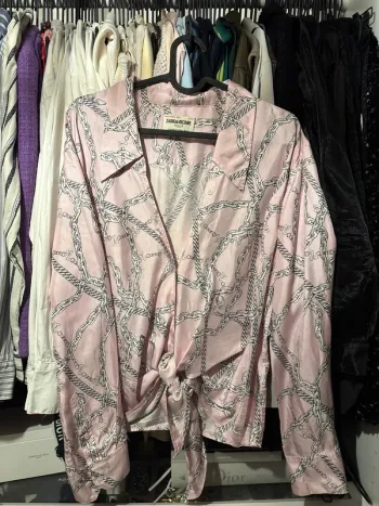 Chemise à nouer