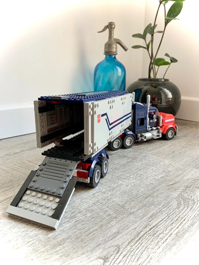 Camion Transformers optimus prime - photo numéro 6