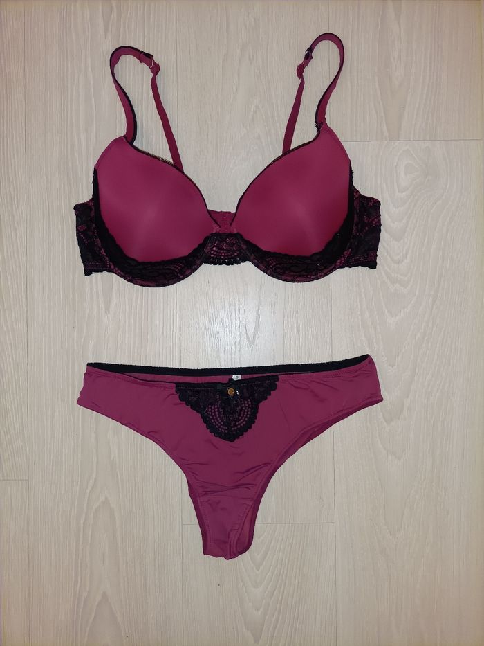 Soutien gorge rouge dentelles