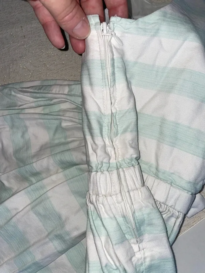 Robe sgmj 9 ans neuve - photo numéro 4