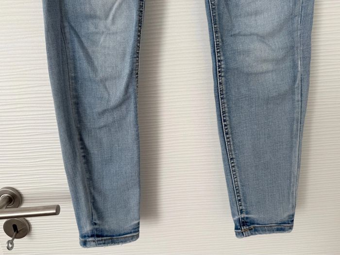 Jean slim skinny taille haute bleu clair délavé uni basique simple - photo numéro 3