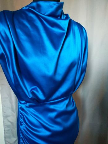 Robe satinée bleue – Glamaker – Taille L
