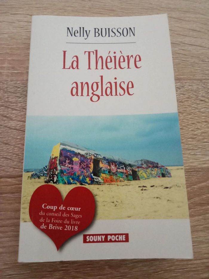 Nelly Buisson 🪅 La théière anglaise - photo numéro 1