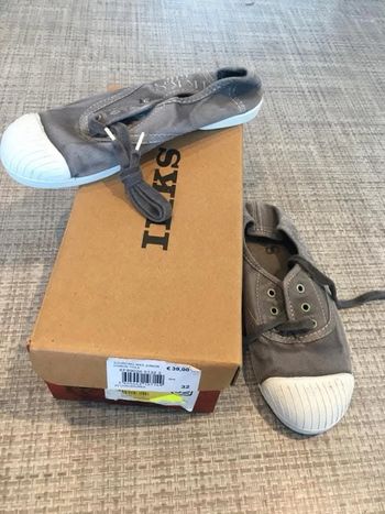 Chaussure toile IKKS 32 neuf