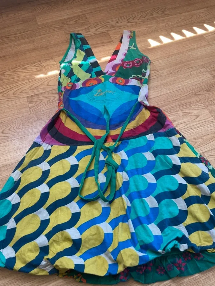 Très jolie robe été desigual - photo numéro 2
