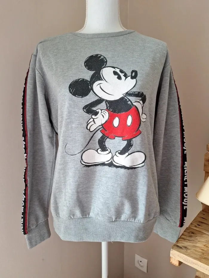 Pull Mickey t40 #F40L-078 - photo numéro 1
