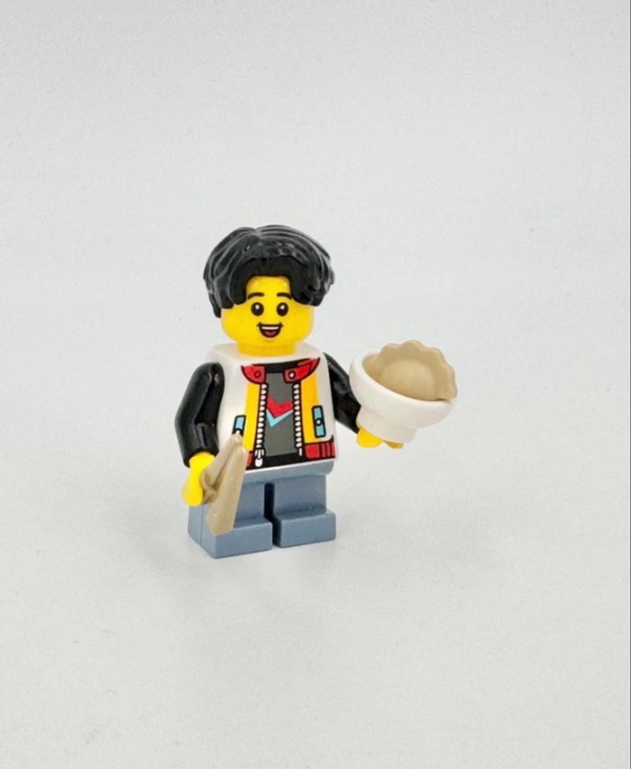 Lego Figurines Nouvel An Chinois : Garçon / Enfant et son bol de Ravioles - NEUF - photo numéro 2