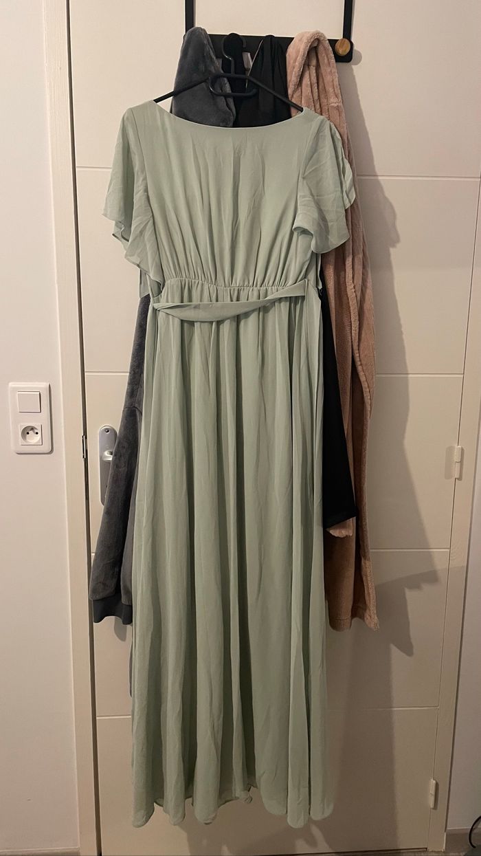 Robe de demoiselles d’honneur vert d’eau - photo numéro 4