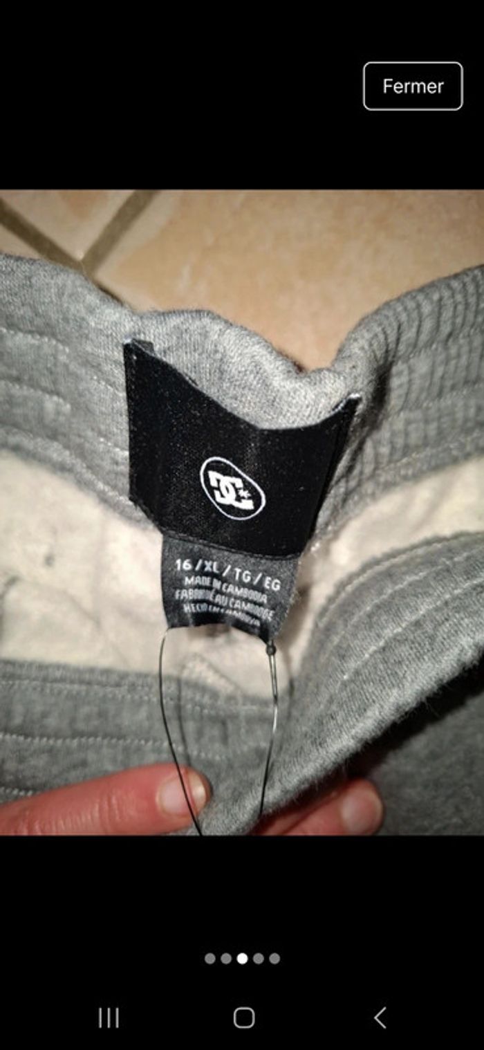 Short neuf av étiquette coton - photo numéro 3