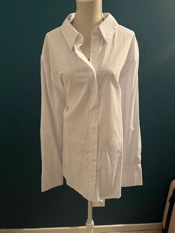 Très belle chemise à longue manche femme