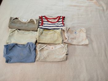 Lot de bodies bébé