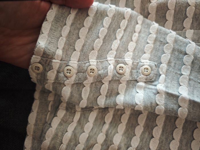 T-shirt gris et blanc manche longue taille L - photo numéro 5