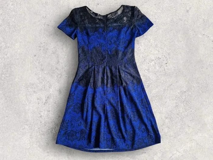 Robe "Jus d'orange" bleu a dentelle noire taille 1 - photo numéro 2