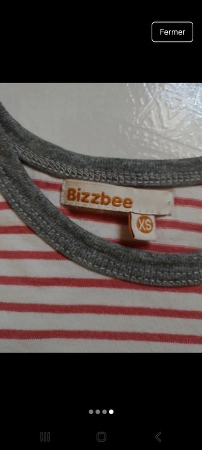 T-shirt fille rouge et beige rayés Bizzbee - photo numéro 4