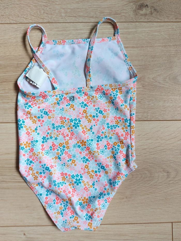 Cape de bain et maillot de bain - photo numéro 6