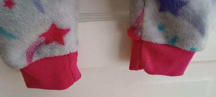 Lot 2 combinaisons 5/6 ans - photo numéro 4