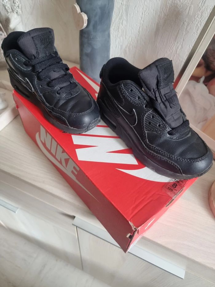 Basket nike taille 31 - photo numéro 4