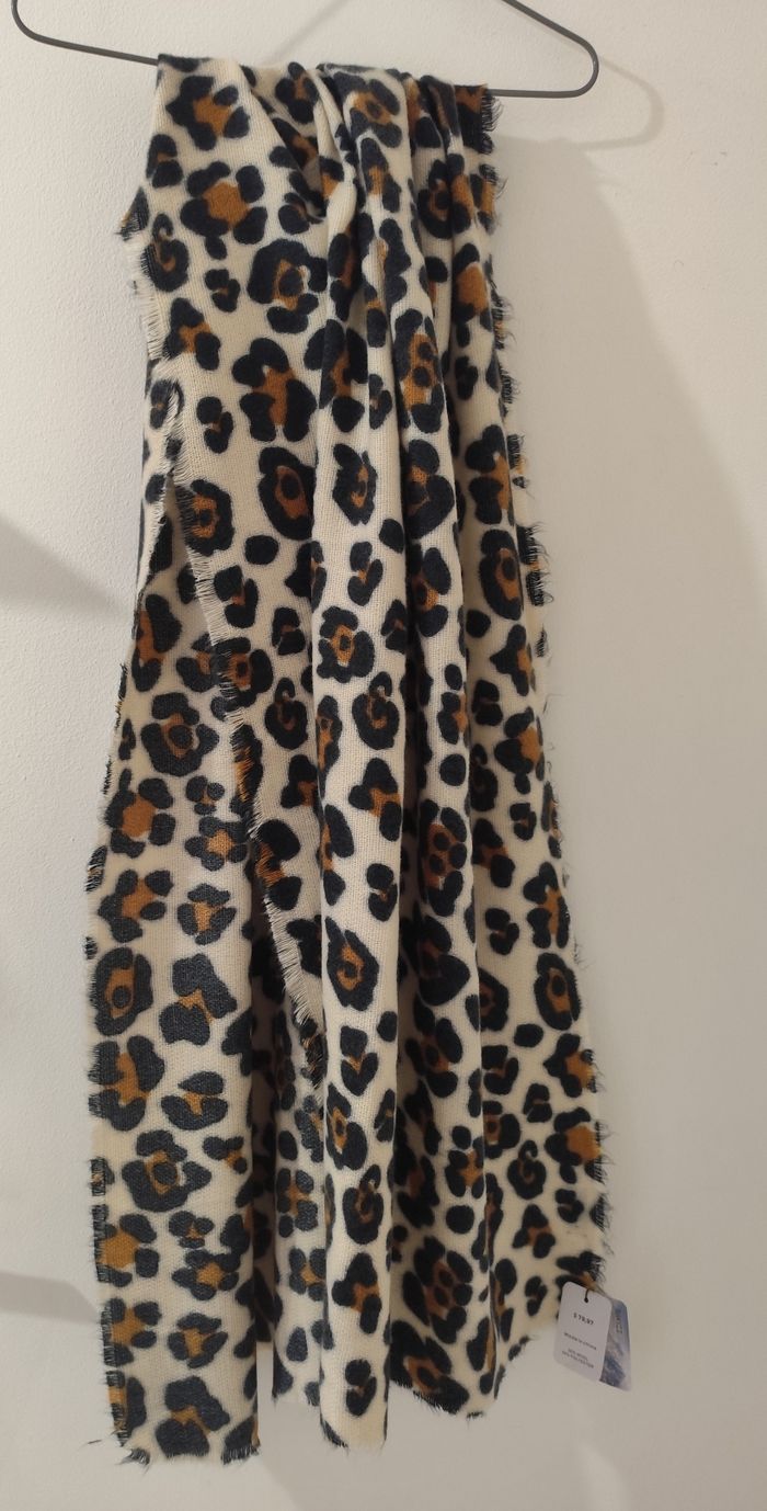 Écharpe chaude avec laine neuve - photo numéro 7