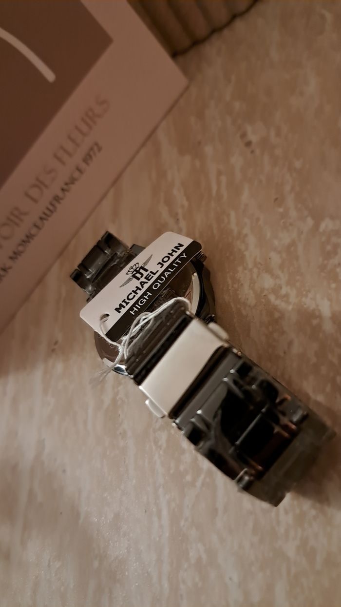 Montre homme - photo numéro 3