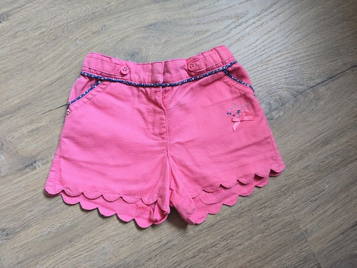 Short 18M