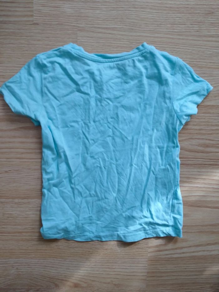 T shirt bleu. Filles. U
Taille 4 ans - photo numéro 5