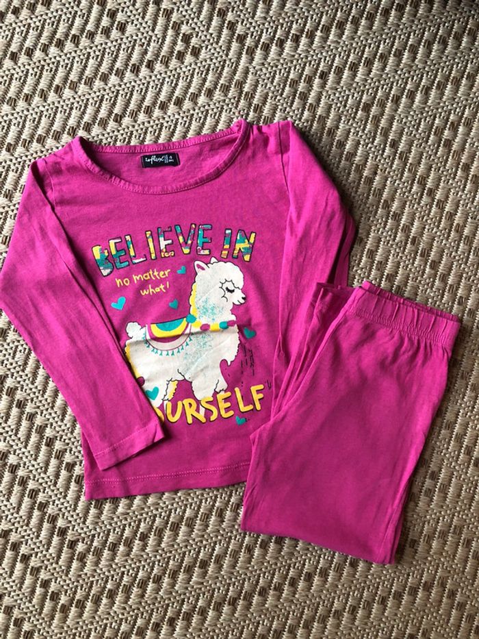 Pyjama taille 4 and