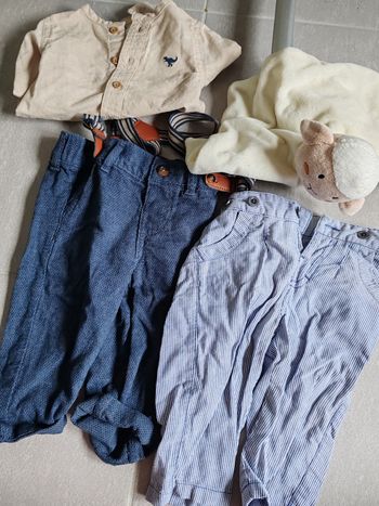 Lots pantalons habillé et chemise 6m