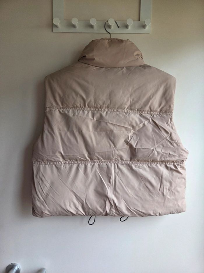 Veste sans manches beige matelassée fb sister - taille m - neuve avec étiquette - photo numéro 9