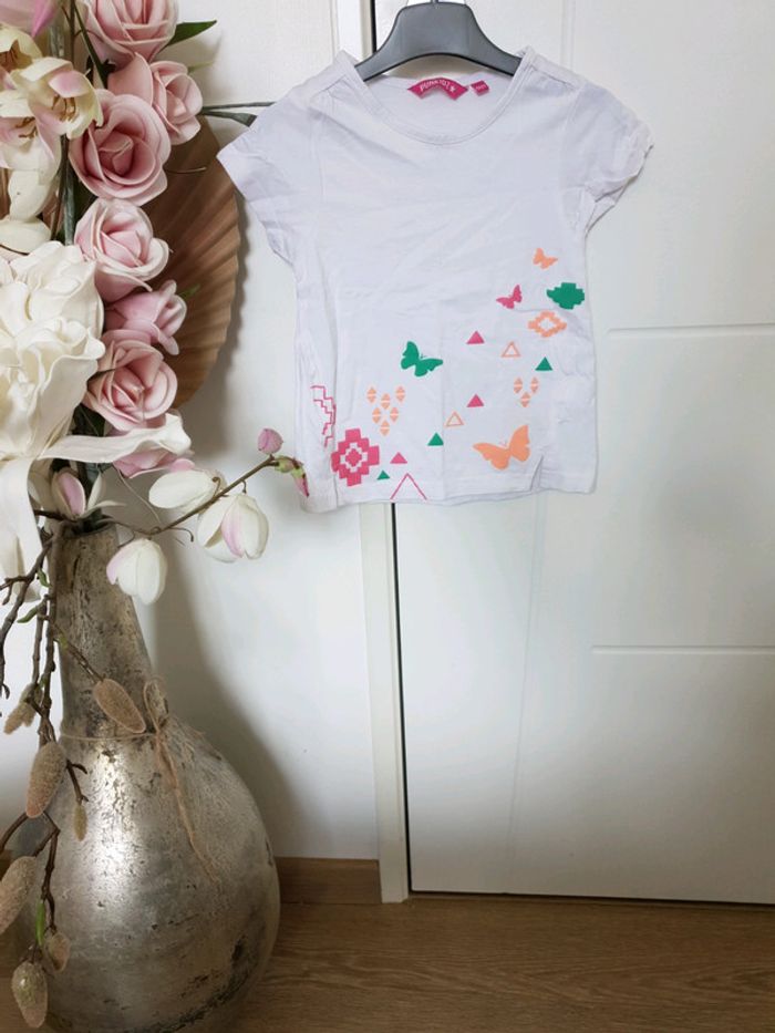 T-shirt imprimé papillons