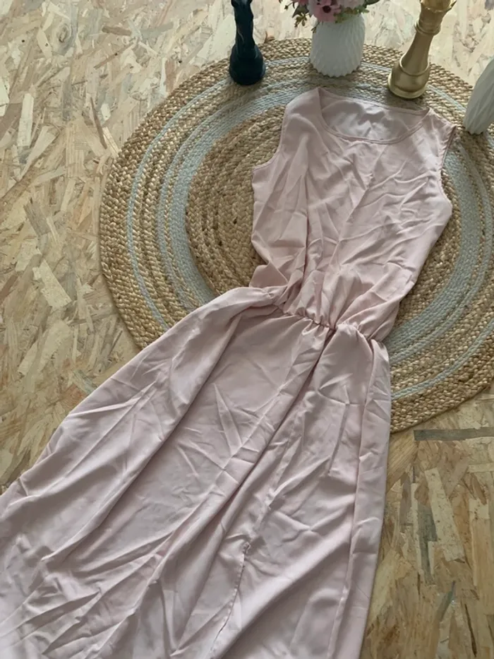 Robe longue fendu - photo numéro 3