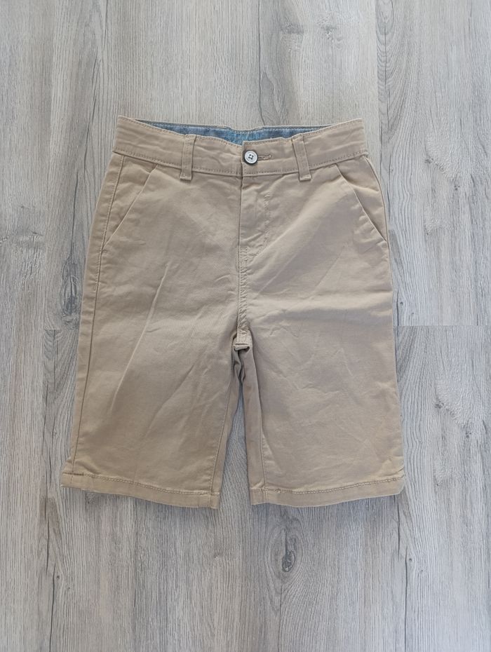 Bermuda garçon 8/9 ans