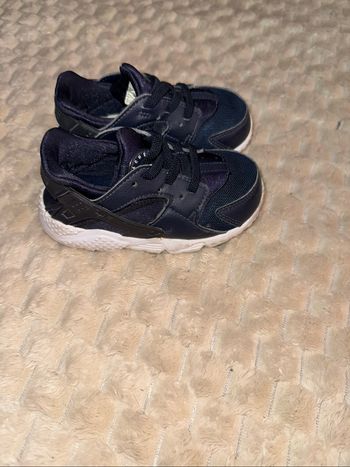 Basket bébé    Nike