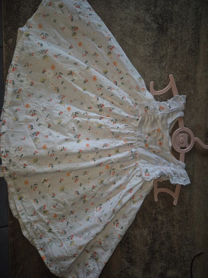 Robe bébé de cérémonie - photo numéro 3
