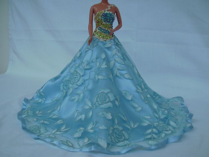 Robe de soirée bleu pour poupée Barbie - Créateur - photo numéro 3