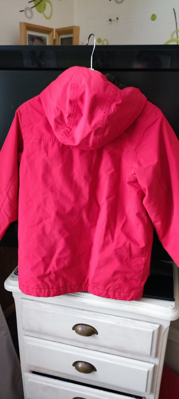 Manteau rouge - photo numéro 2