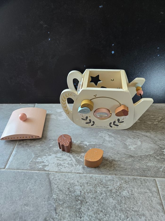 Jeu d'éveil en bois