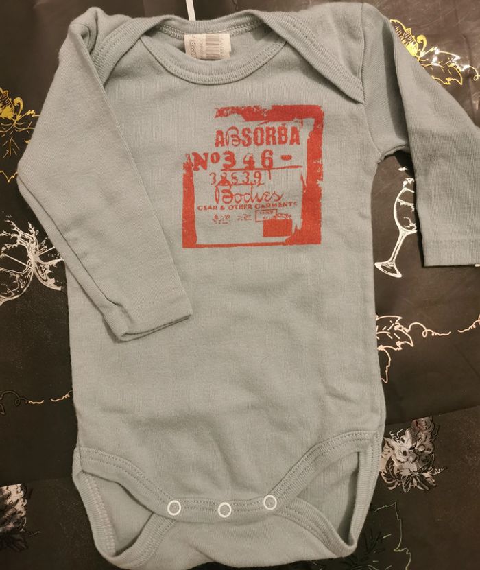 lot de 2 bodys taille 3 mois - photo numéro 4