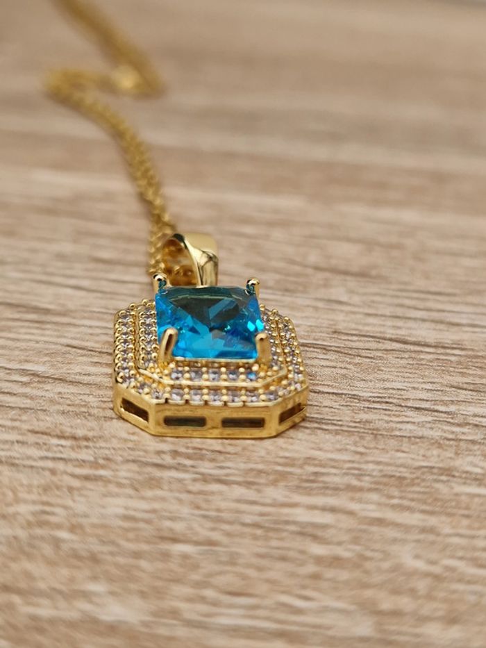 Collier Acier Doré Pendentif Pierre Bleue Cristal - photo numéro 9