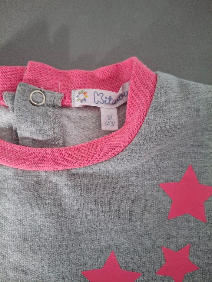 Sweat à étoiles 3A - photo numéro 3