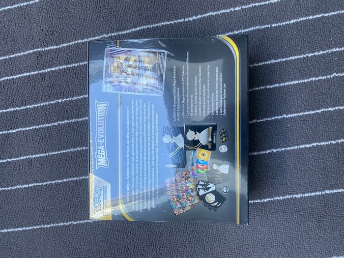 Lot de 2 Etb Pokemon mega evolution donc 1 avec trou et l’autre non - photo numéro 8