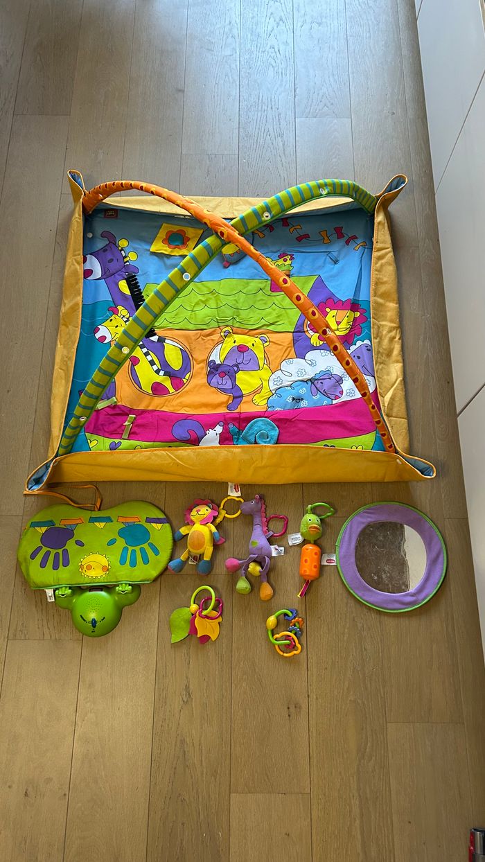 Tapis d'éveil bébé Gymini Kick et Play de Tiny Love - photo numéro 8