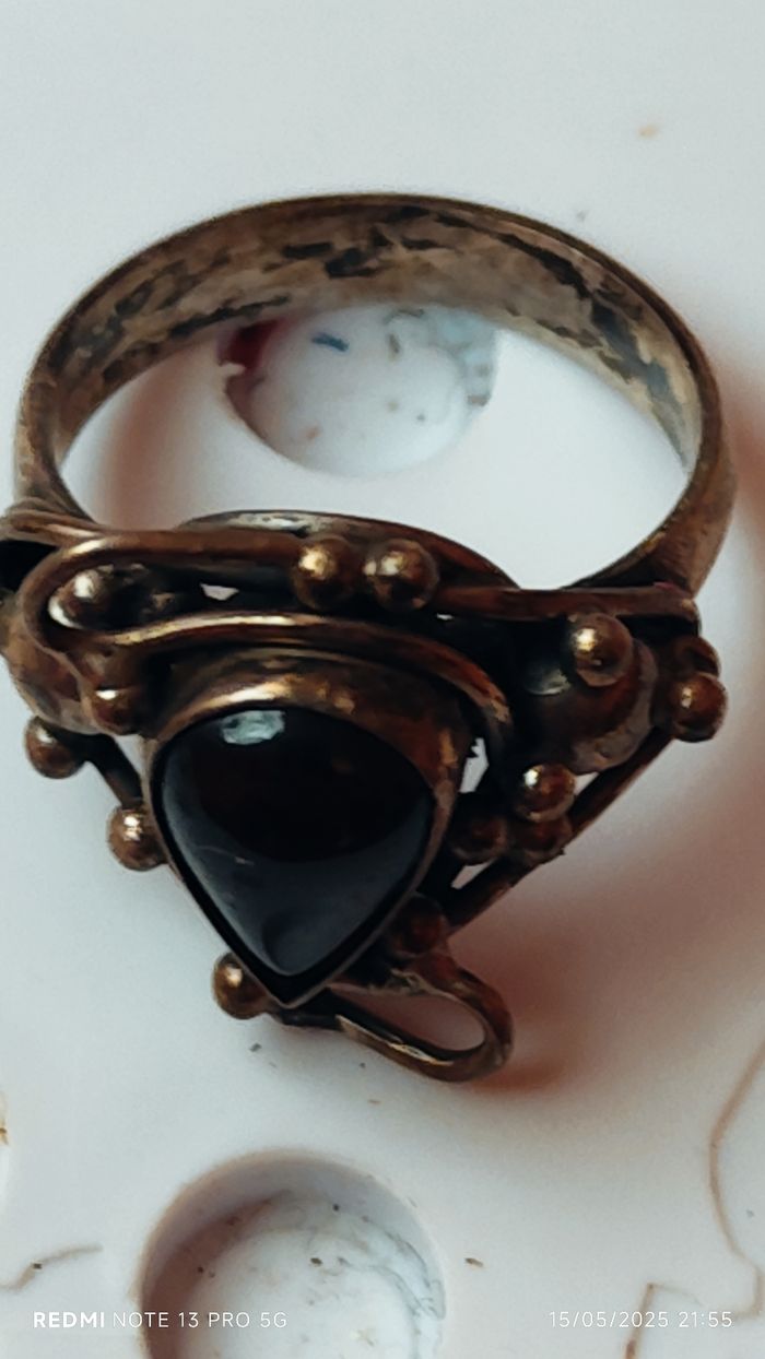 Bague vintage en bronze et ambre - photo numéro 3