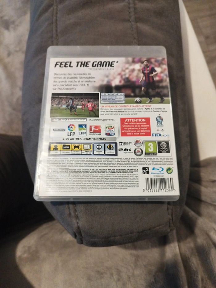 PS3 - Fifa 15 - photo numéro 2